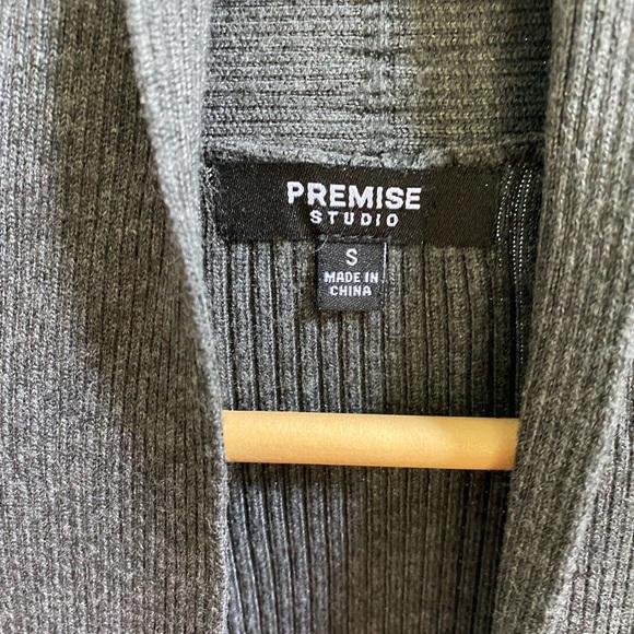 Premise studio open sweater - Picture 2 of 4